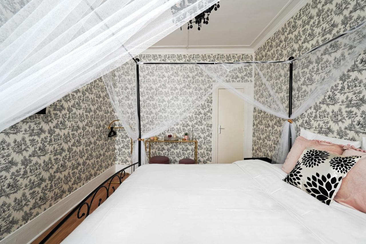 Black & White - Chic & Petit Maison- Pigalle 9eme * Parijs